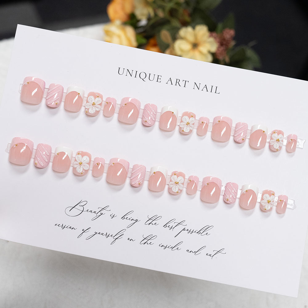 Floral-Embellished Press-On Nail Set