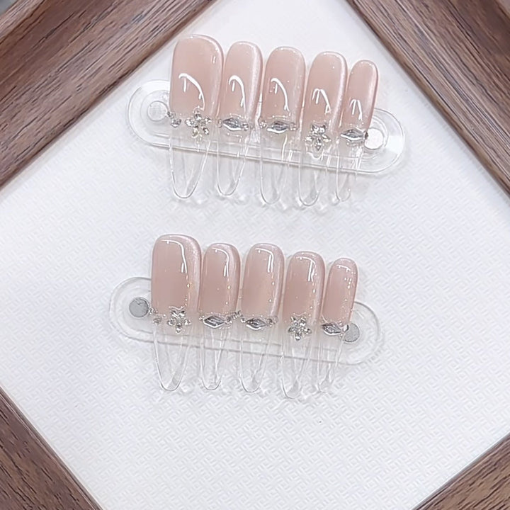 Luxurious Floral-Embellished Press-On Nail Set Kalsten