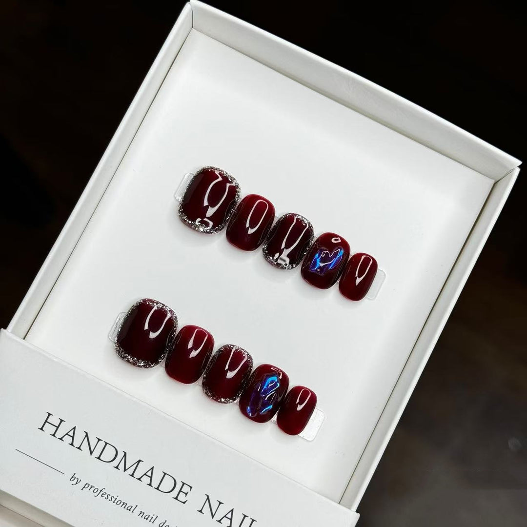 Artistic Press-On Nail Set with Unique Glossy Finish