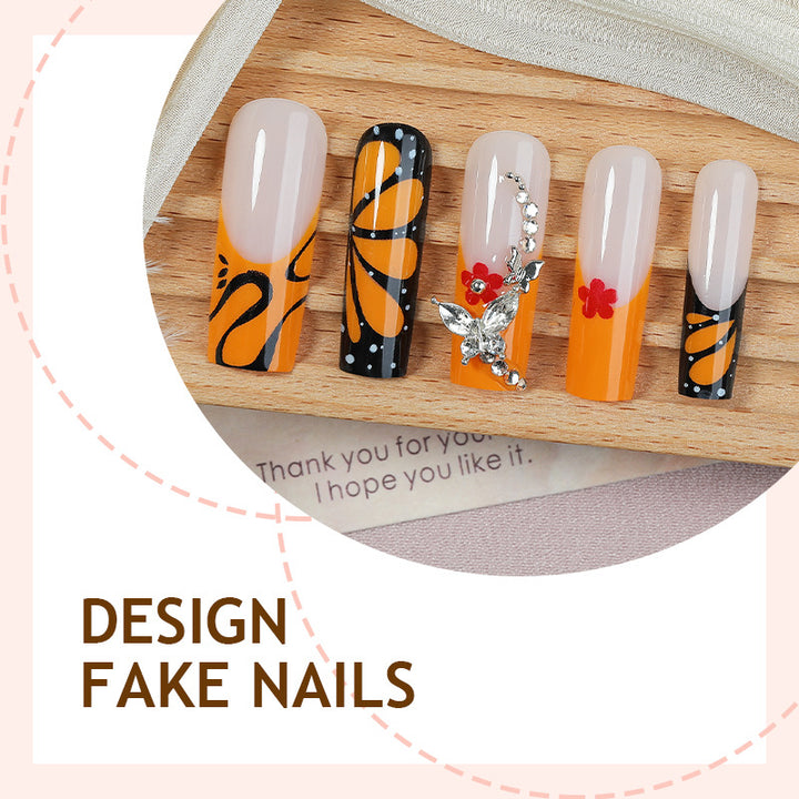 Creative nail set with shimmering floral and geometric designs Kalsten