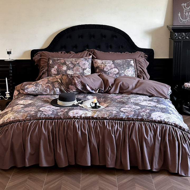Bedding set made of cotton satin with rose watercolor print, ruffle and decorative bedspread