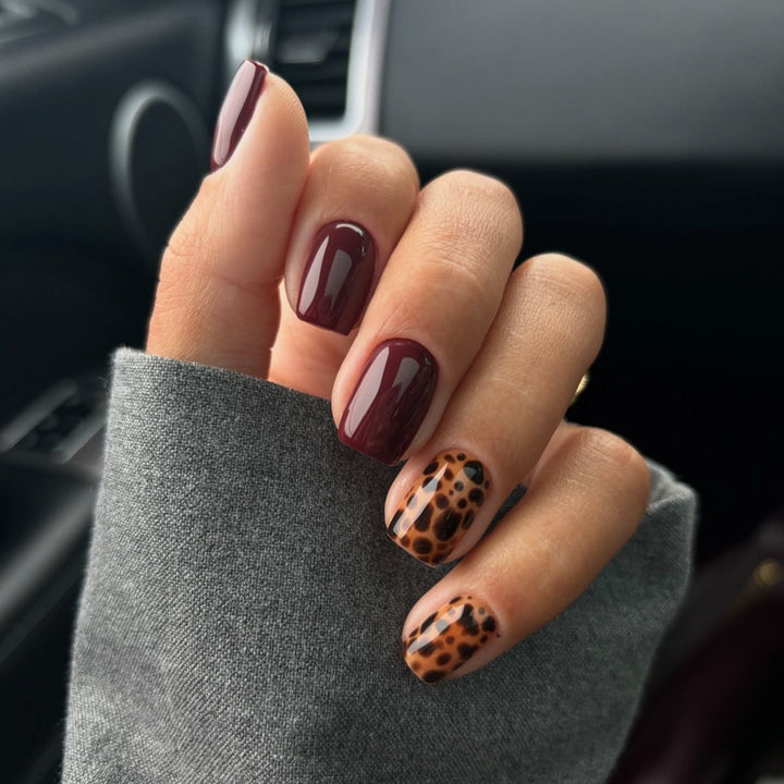 Artful nail art with animal leopard design Kalsten