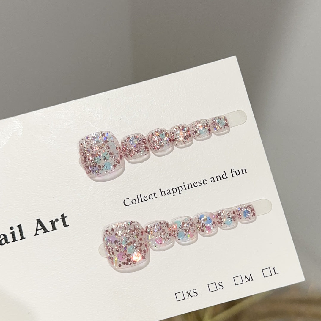 Glittery Press-On Nail Art Set with Sparkling Accents