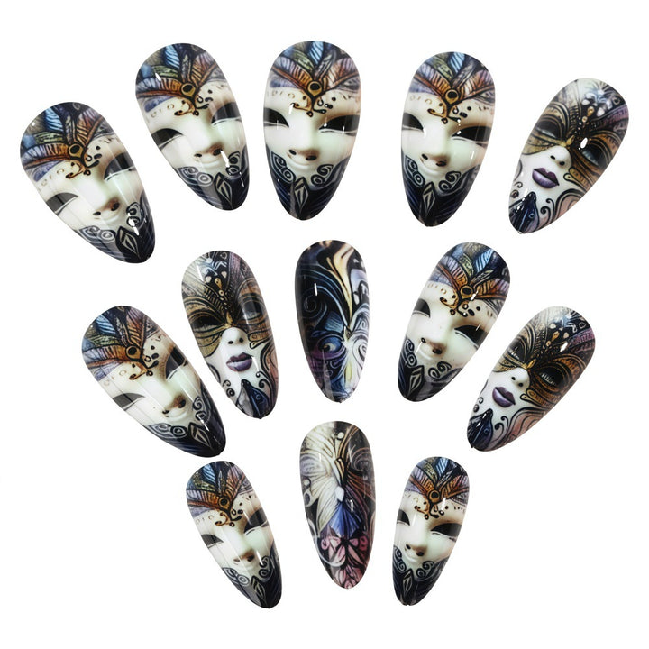 Creatively designed nail art Kalsten