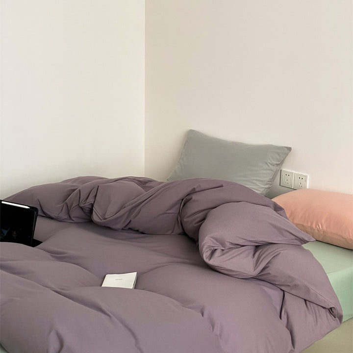 Bedding set made of soft cotton microfiber with quilted comforter