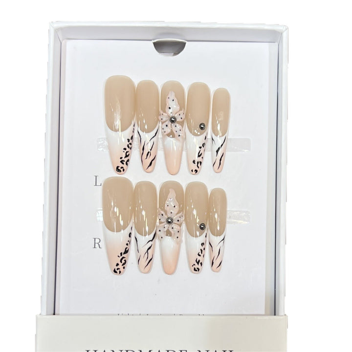 Artistic Stiletto Nail Art Set with Elegant Decorative Elements Kalsten