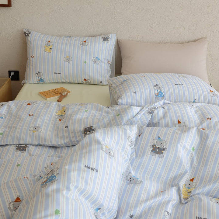 Playful cotton percale bedding set with watercolor dog illustrations