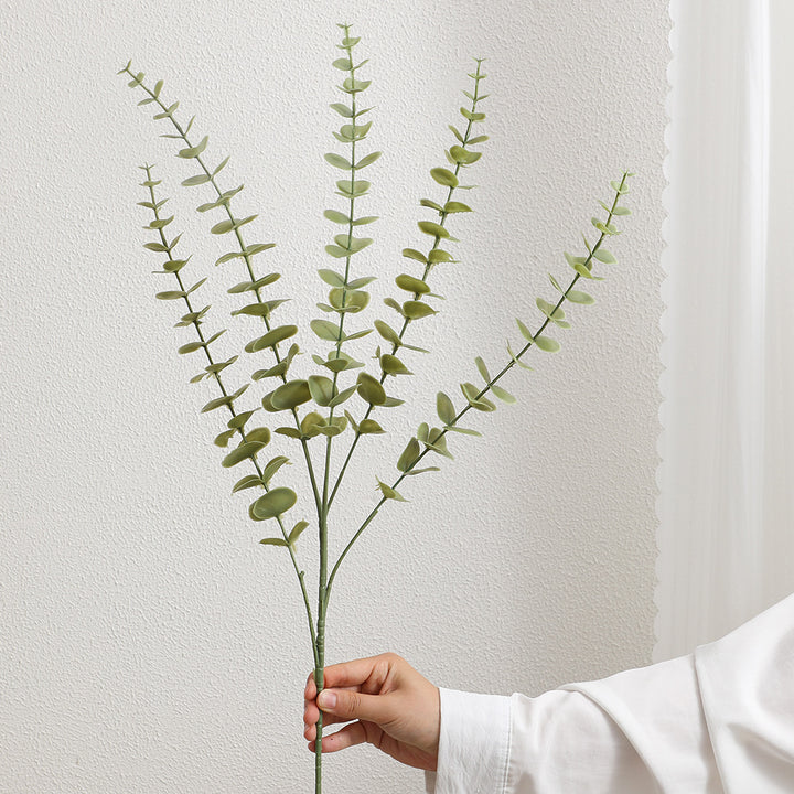 Decorative artificial branch with filigree, curved twigs