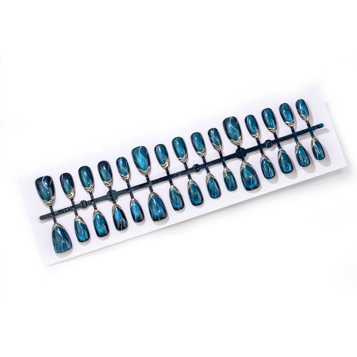 Glamorous Glittering Press-On Nail Set