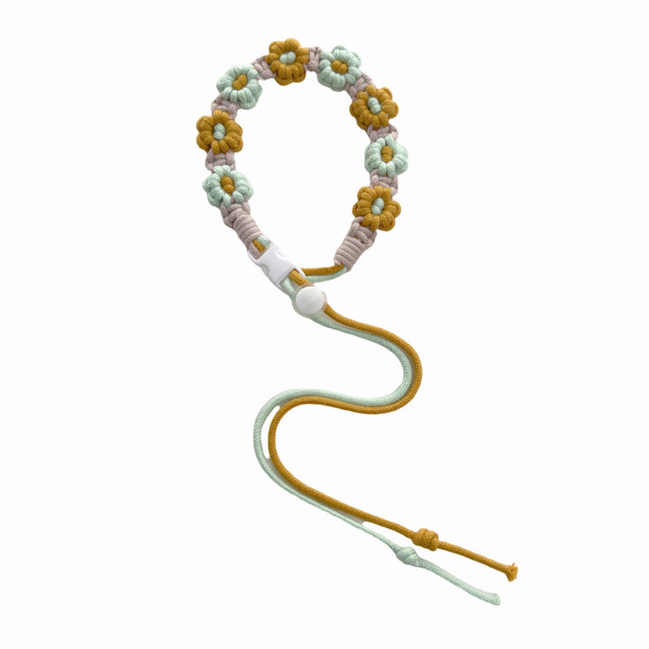 Decorative Flower Macrame Eyewear Holder Kalsten