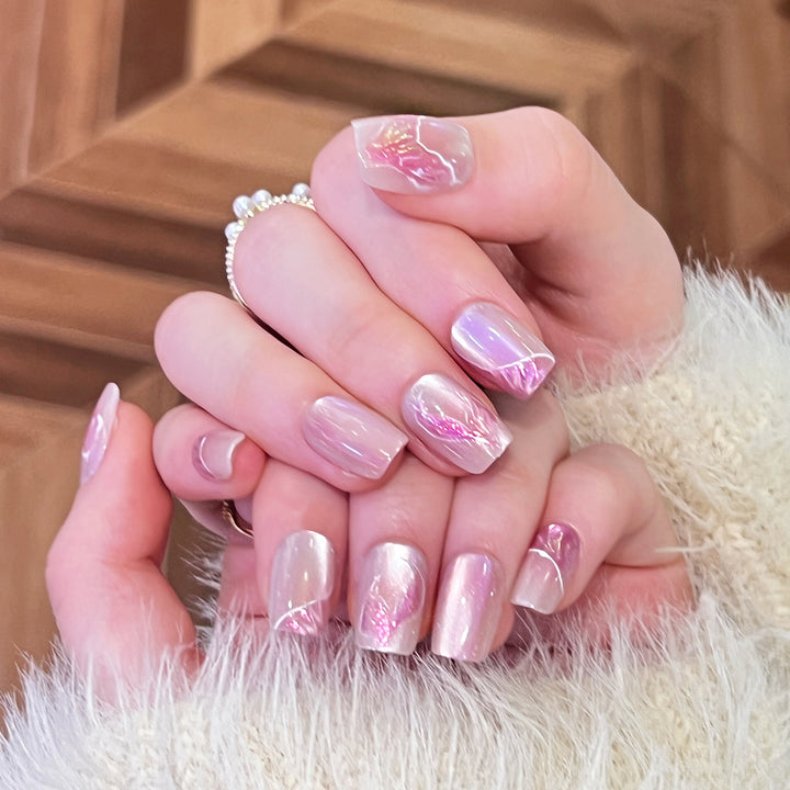 Artistic Artificial Nails with Elegant Floral Pattern Kalsten