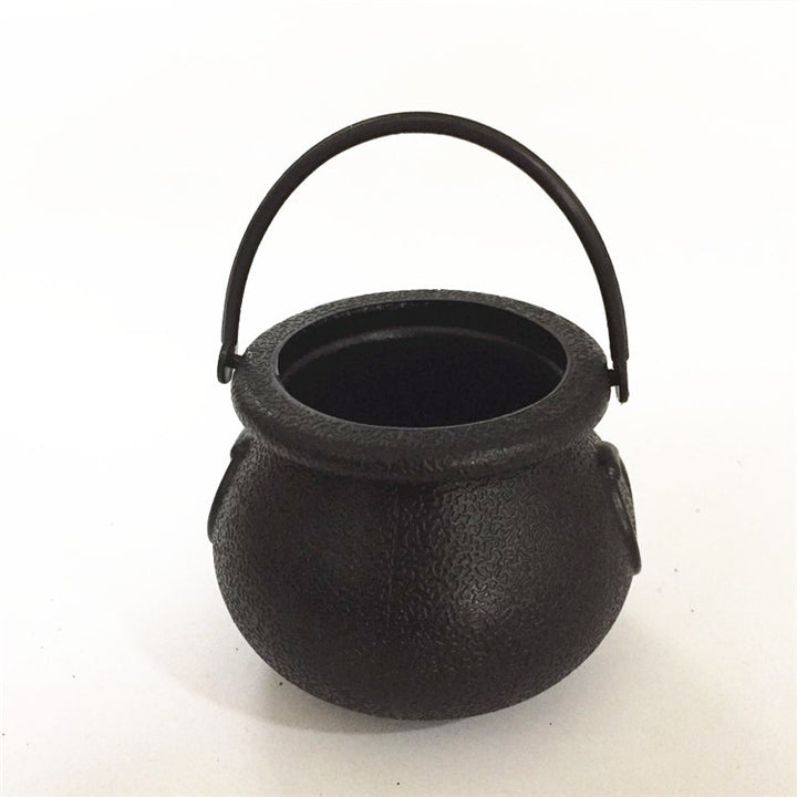Halloween-Themed Trick-or-Treat Candy Bucket Kalsten