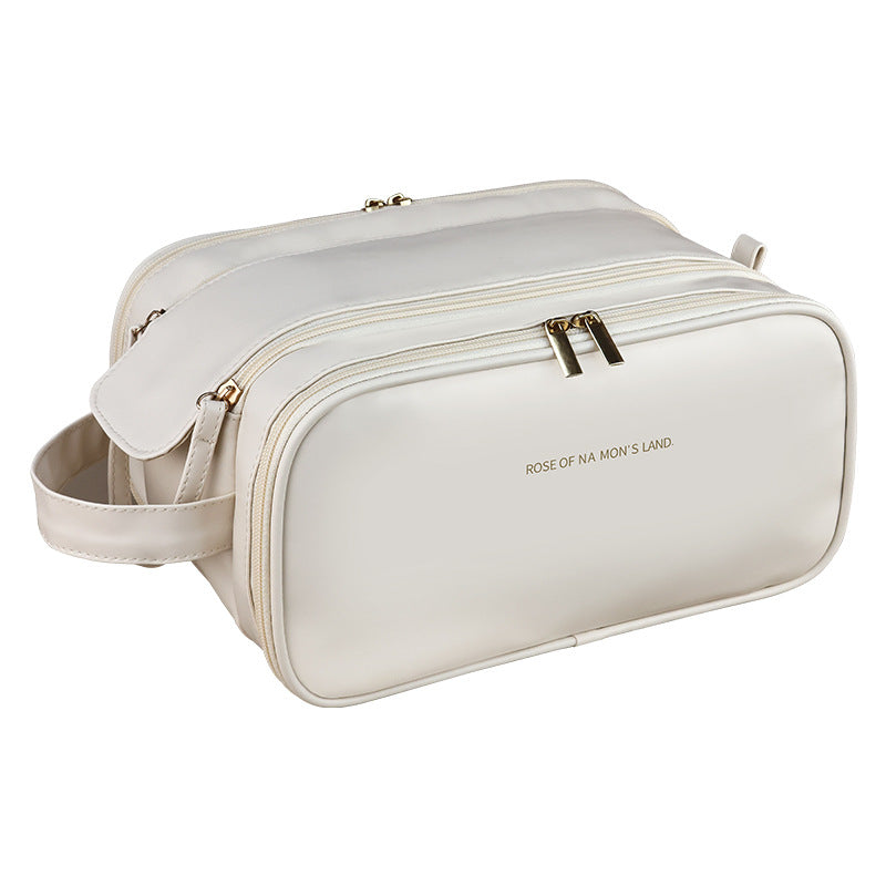 Cosmetic transport bag with stylish design and flexible interior layout Kalsten