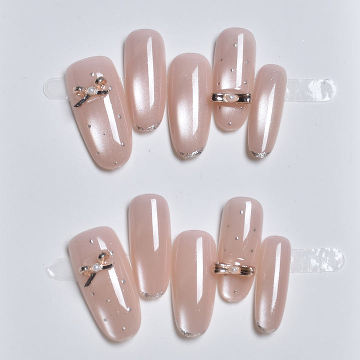 Elegant Press-On Nail Art Set with Decorative Accents Kalsten