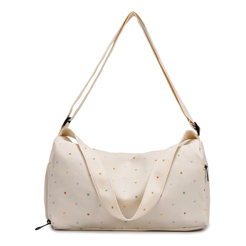 Lightweight Heart-Patterned Carryall