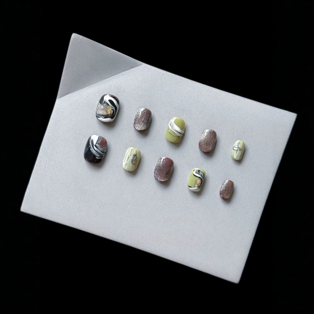 Abstract Marble Press-On Nail Set