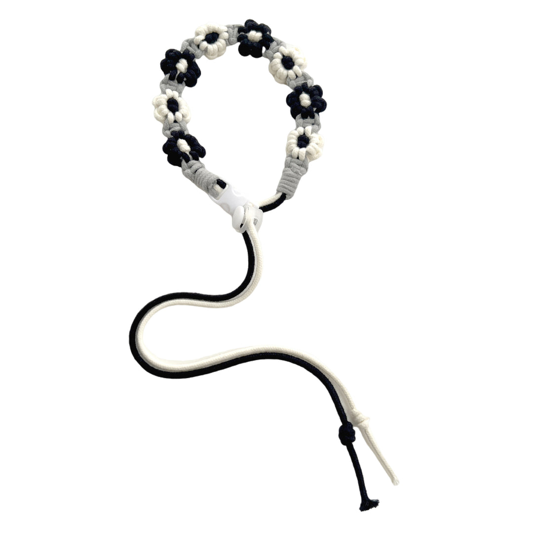 Decorative Flower Macrame Eyewear Holder Kalsten