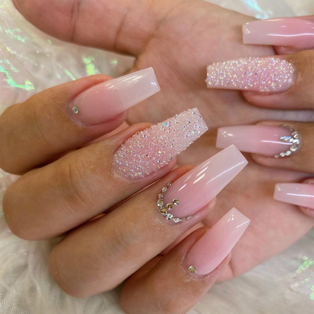 Artificial nail set with elegant glitter and flower decorations Kalsten
