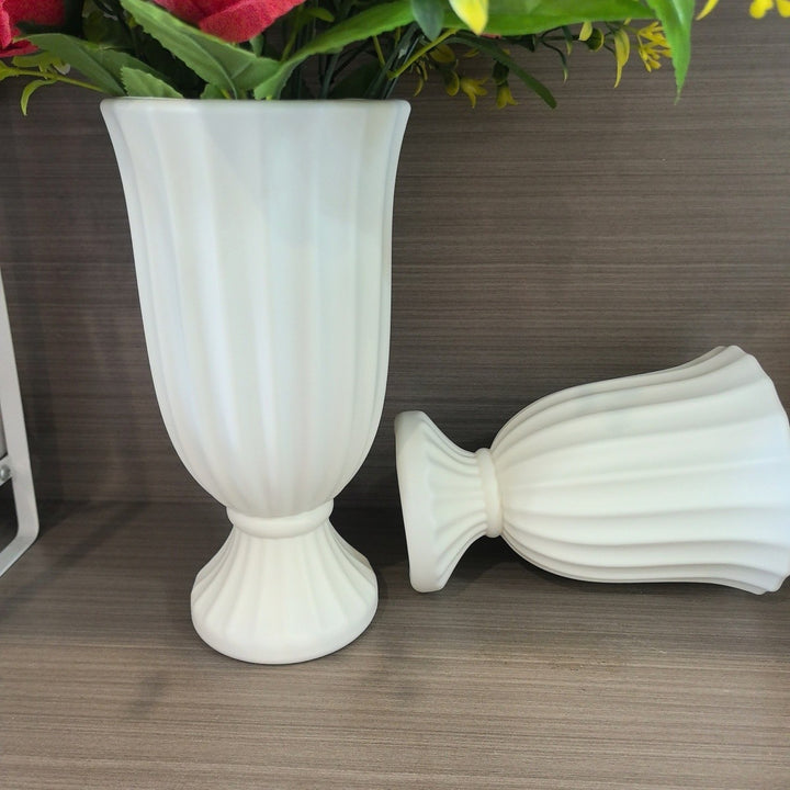 Decorative Ribbed Flower Vase Kalsten