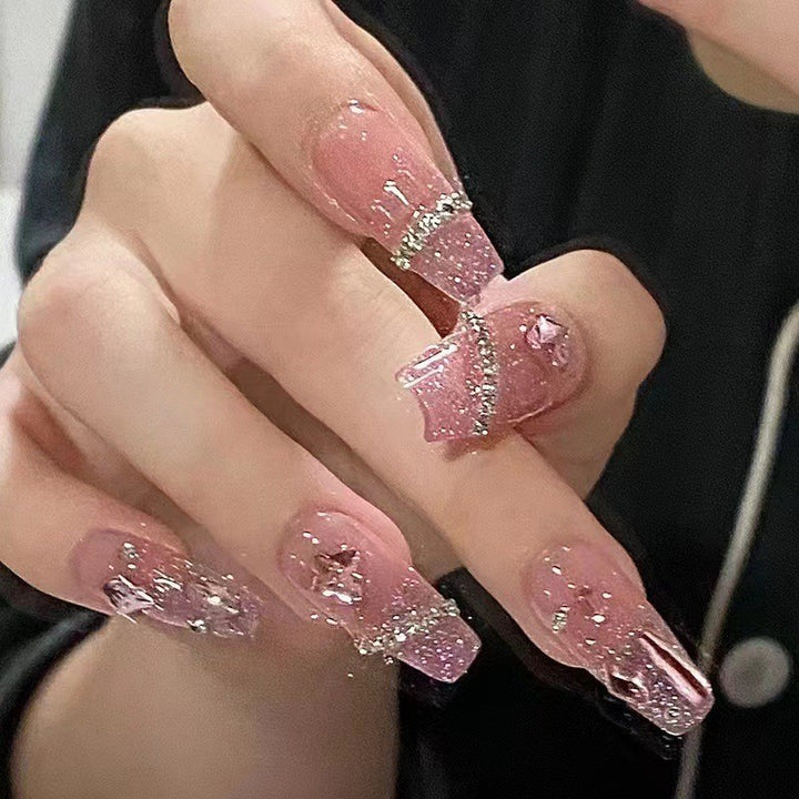 Artificial nails with sweet animal motif and elegant French tip Kalsten
