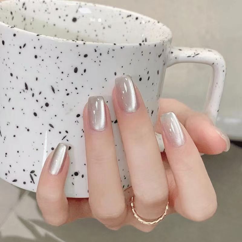 Elegant Ombre Nail Design Kalsten