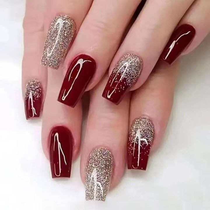 Glamorous Glitter Nail Design