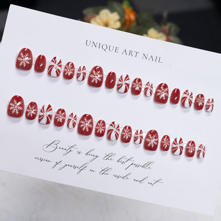 Seasonal Holiday-Themed Press-On Nail Art
