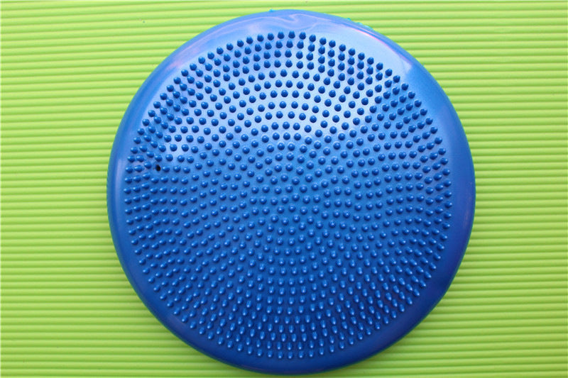 Round massage surface with special pressure knobs Kalsten