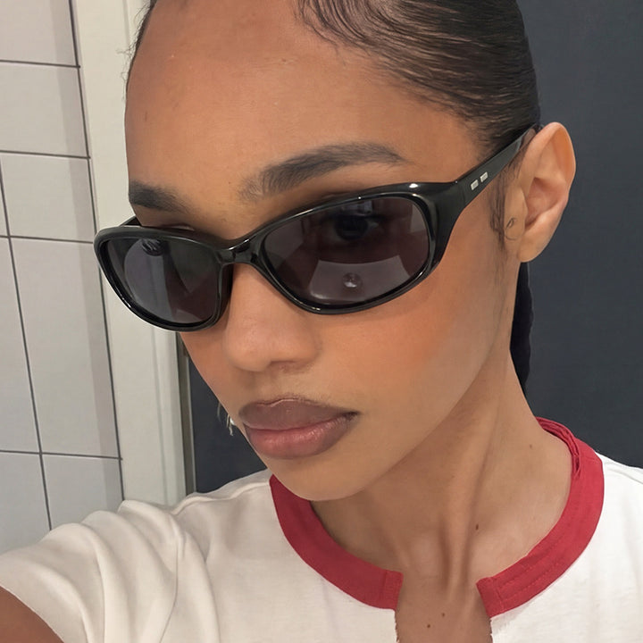 Women's sporty sunglasses with wide, ergonomic frame Kalsten