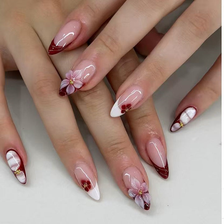 Elegant Floral Press-On Nail Set
