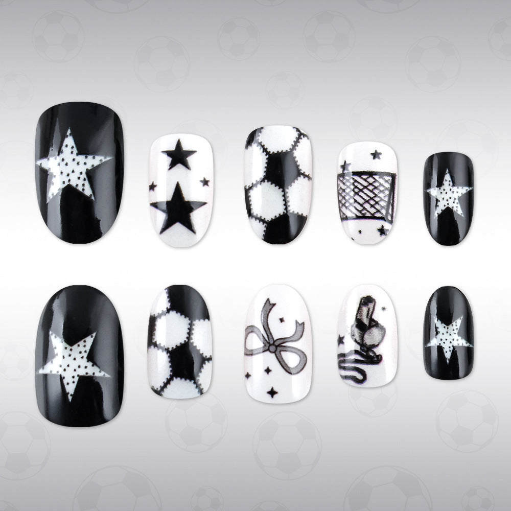 Sporty Animated Nail Art Kalsten