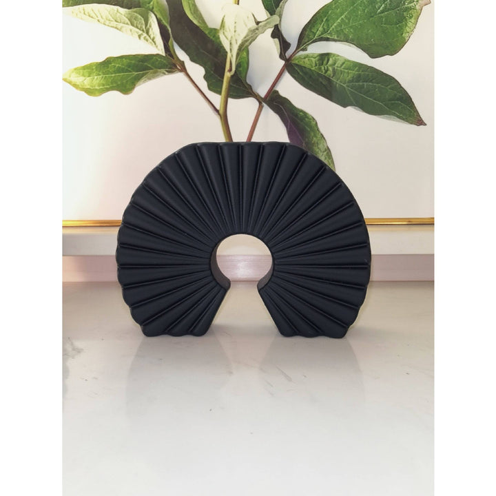 Decorative Fan-Shaped Sculpture Kalsten