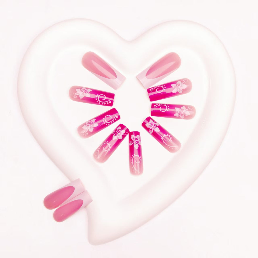 Artificial nails with floral accents and shine Kalsten