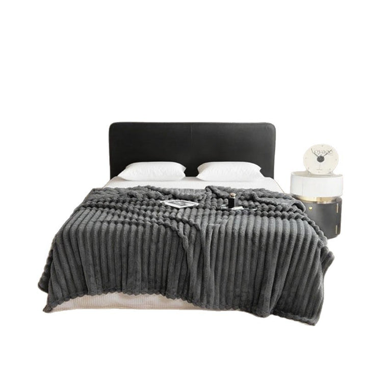 Women Plush Bedspread with Textured Design Kalsten