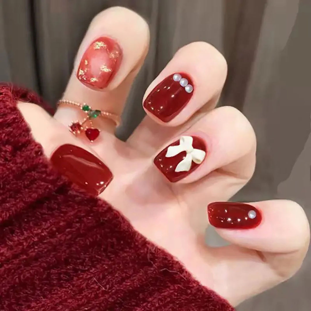Decorative Holiday Press-On Nails