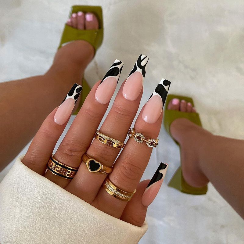 Artificial nail set with unique patterns Kalsten