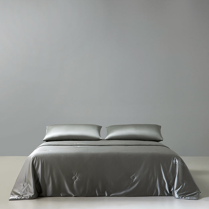 Women Luxury Satin Duvet with Elegant Button Structure Kalsten