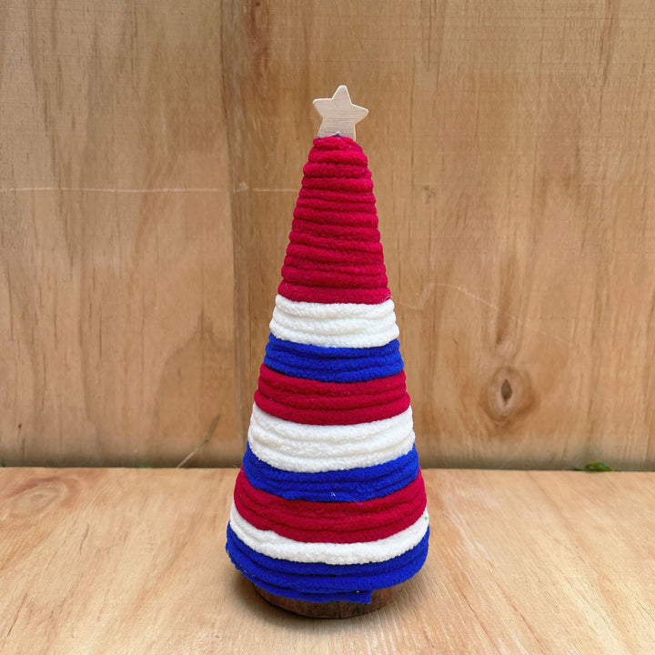 Unisex festive table tree made of knitted fleece with star topper and wooden base Kalsten