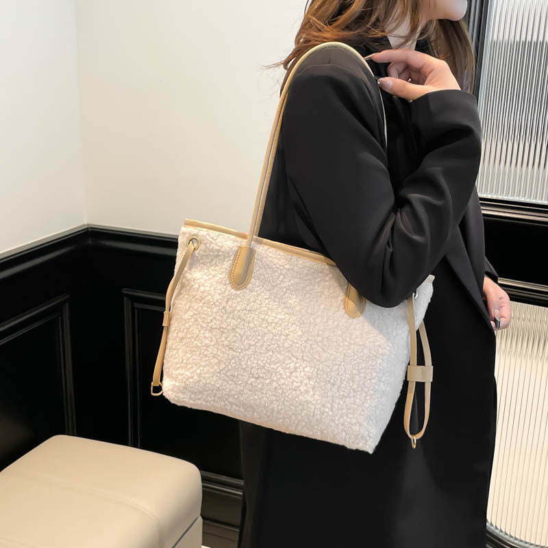 Oversized Faux Fur Tote Bag Kalsten