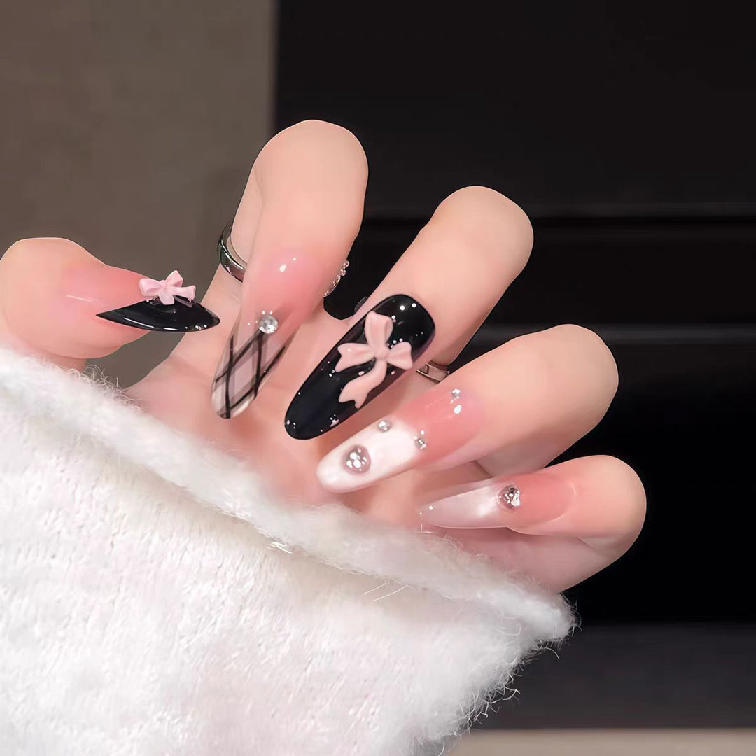 Artistic Floral Design Press-On Nail Enhancements
