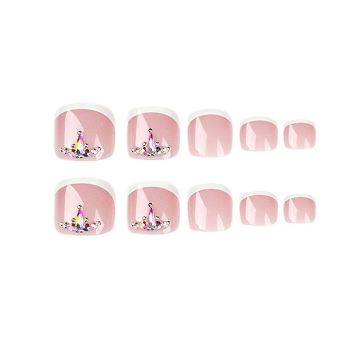 Artful toenail art with glitter and geometric accents Kalsten