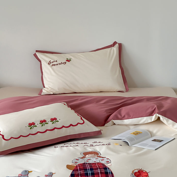 Children's bedding set with charming illustration embroideries and fine satin quality