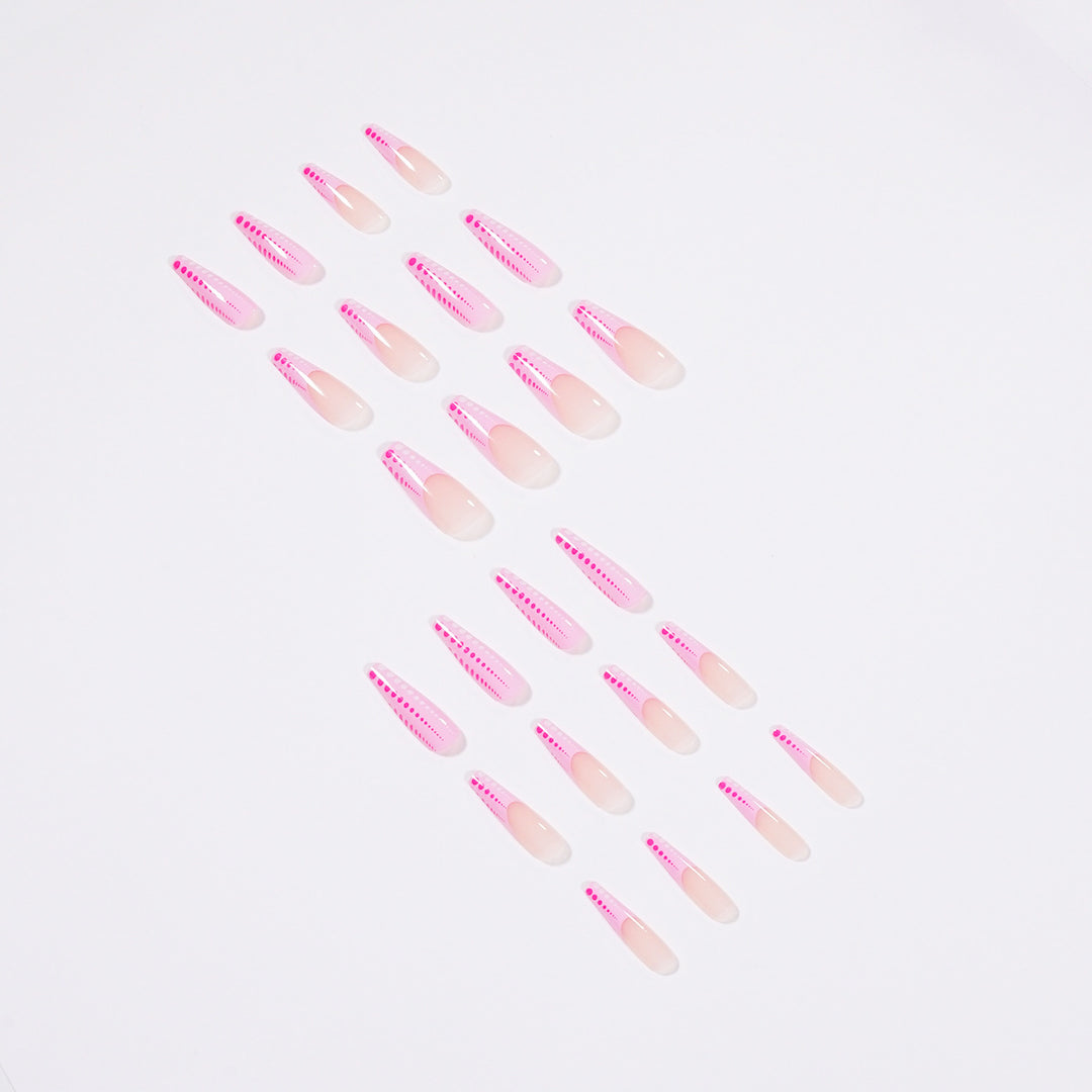 Artful Nail Art with Gradient and Dot Design Kalsten