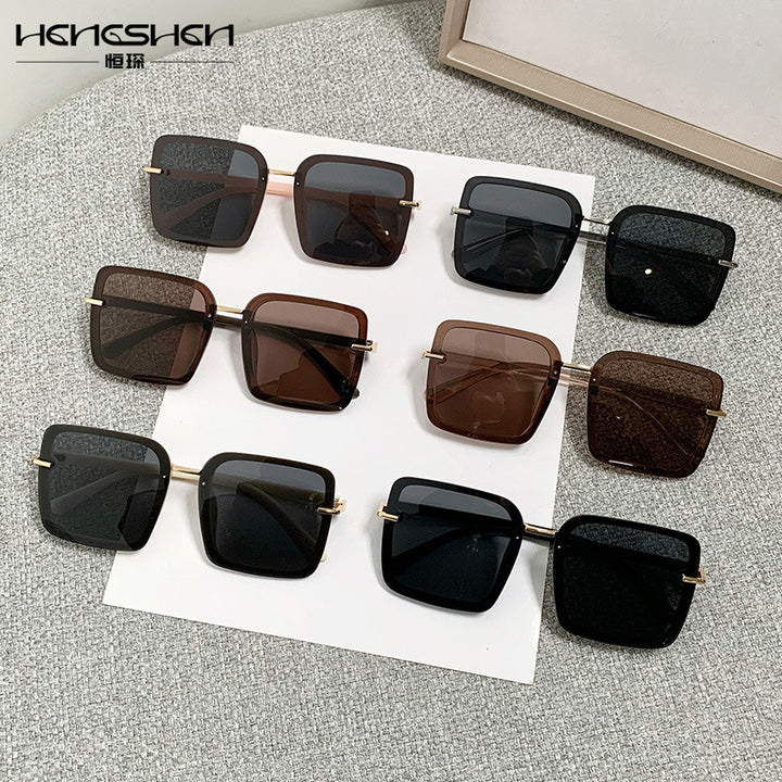 Women's trendy sunglasses in modern square design Kalsten