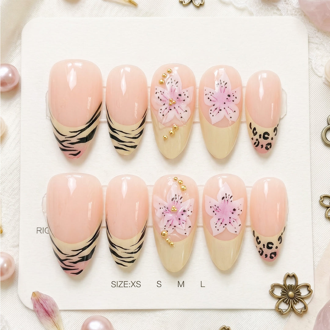 Elegant Floral Pattern Press-On Nails