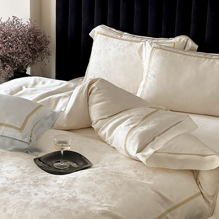 Luxurious cotton satin bedding set with jacquard floral pattern and embroidered border