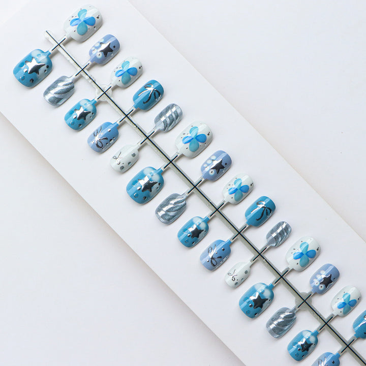 Thematic Ocean-Inspired Press-On Nail Set
