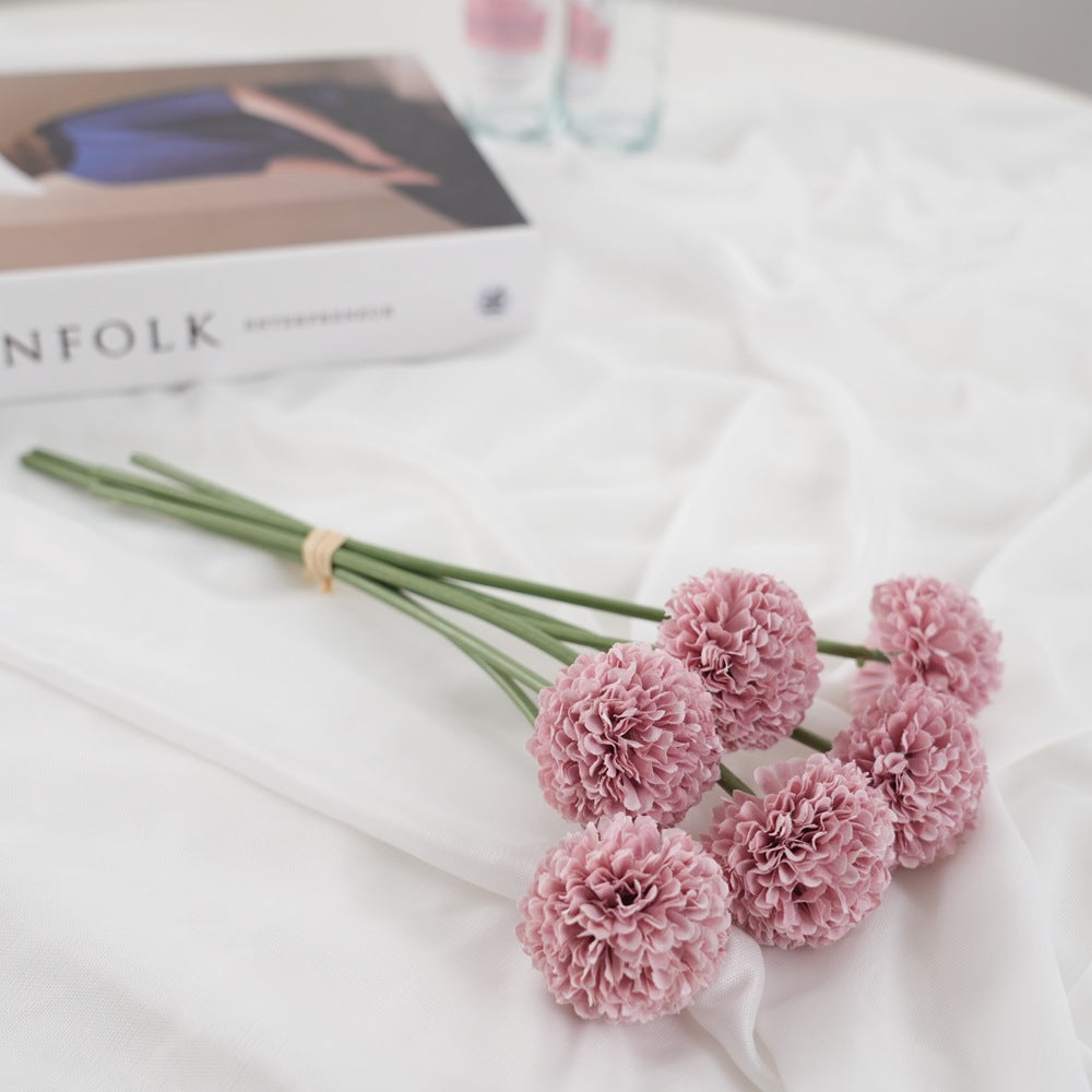 Elegant Floral Bouquet Stem