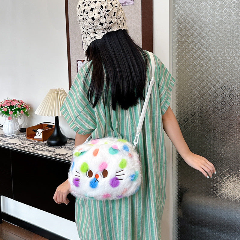 Plush bag with playful cat design Kalsten