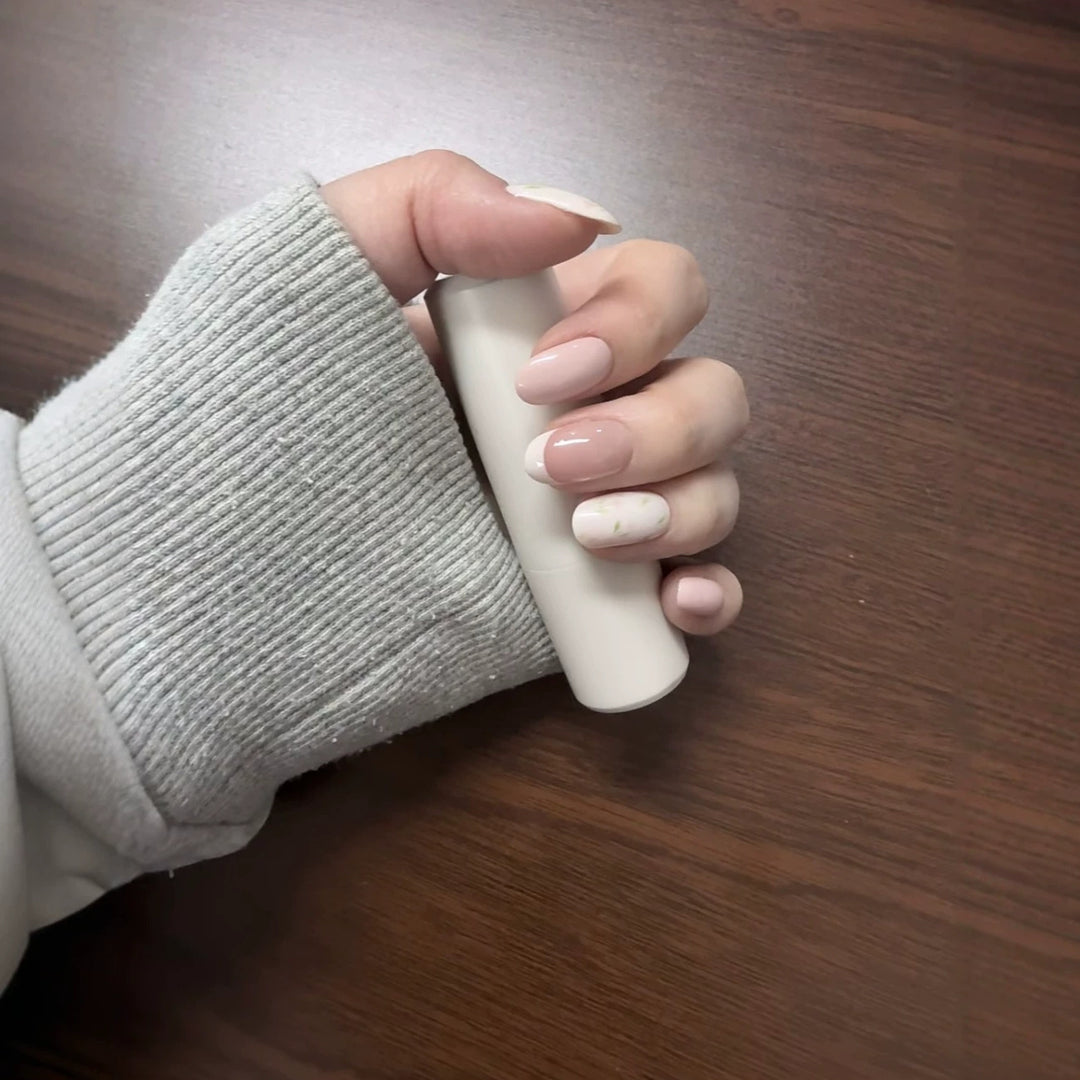 Stylish Press-On Nail Kit